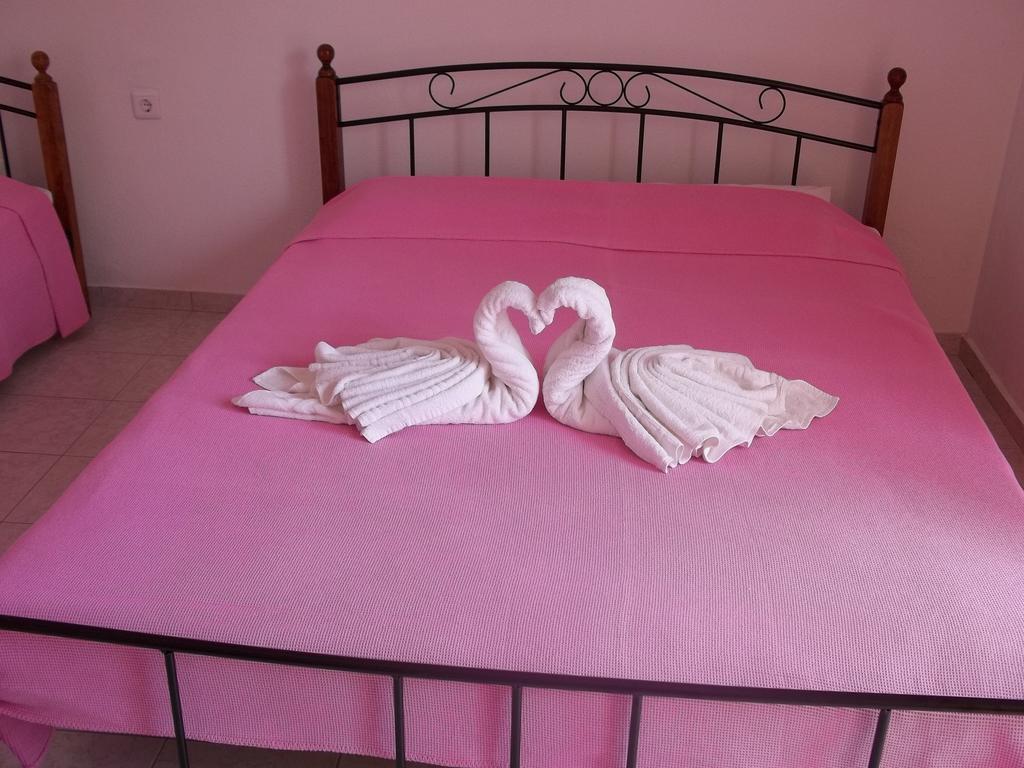 Noufara Apartments Néa Meságkala 外观 照片