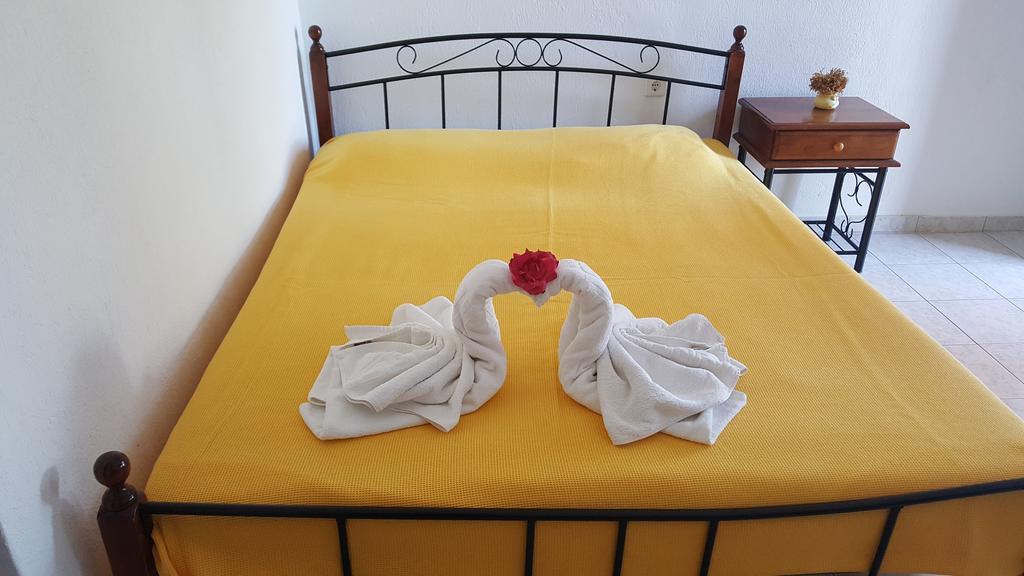 Noufara Apartments Néa Meságkala 外观 照片