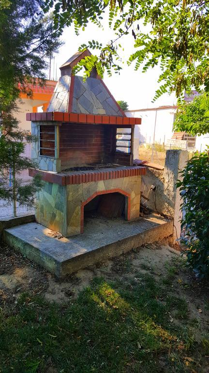 Noufara Apartments Néa Meságkala 外观 照片