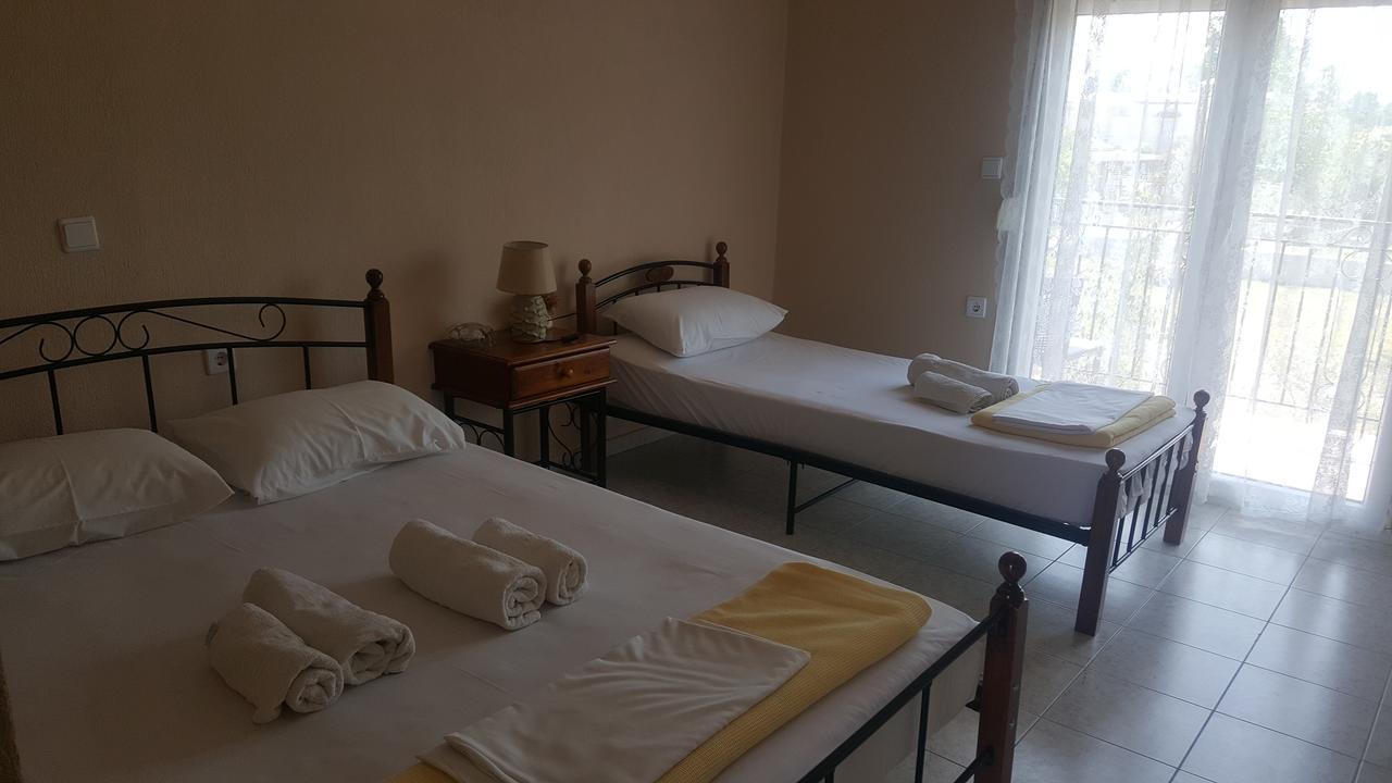 Noufara Apartments Néa Meságkala 外观 照片