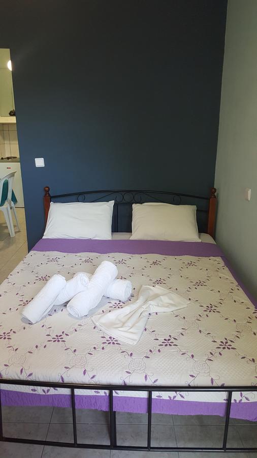 Noufara Apartments Néa Meságkala 外观 照片