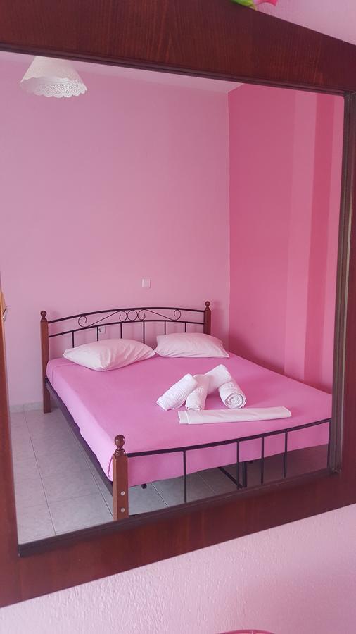 Noufara Apartments Néa Meságkala 外观 照片